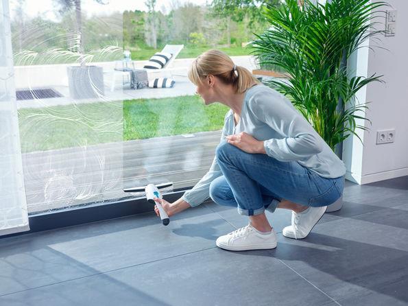 Leifheit 51030 electrical window cleaner white (51030)