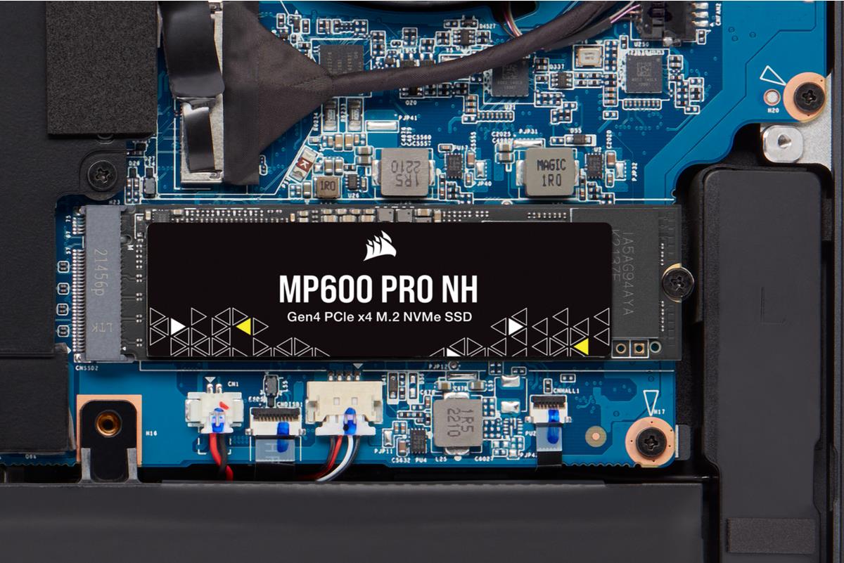 Corsair Force Series - SSD - 2TB - Intern - 2280 - Integrated K�hlkürper (CSSD-F2000GBMP600PNH)
