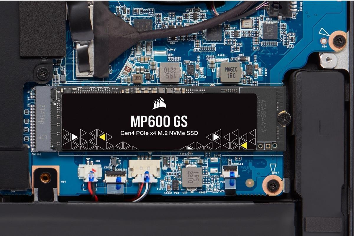 Corsair Force Series - SSD - 1TB - Intern - 2280 - Integrated K�hlk�rper (CSSD-F1000GBMP600GS)