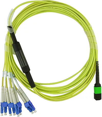 Compatible F5 NetWorks F5-Upg-QSFP4X10LR-5M Blueoptics LWL Breakout Patch cable. MTPapC. 4xduplex Lcupc. 5 meters. Singlemode E9125�.