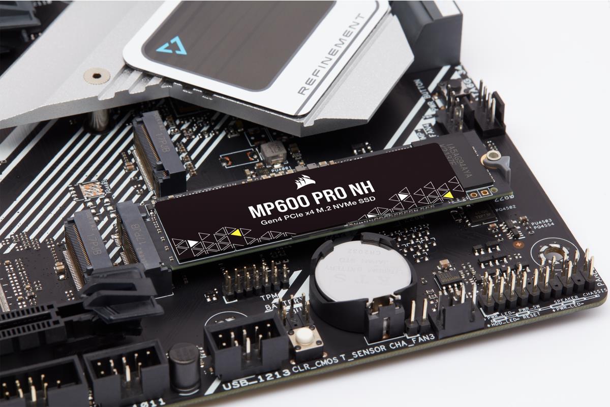 Corsair Force Series - SSD - 1TB - Intern - 2280 - Integrated K�hlkürper (CSSD-F1000GBMP600PNH)